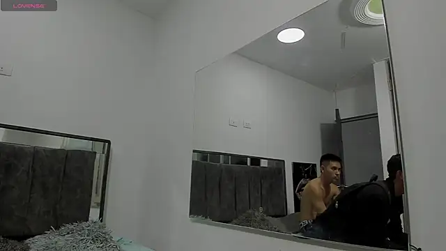 CamiloAndYury online show from January 2026 07:28:02 PM