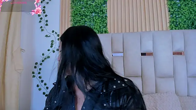 JeniferPowell nm online show from February 2026 07:01:02 PM