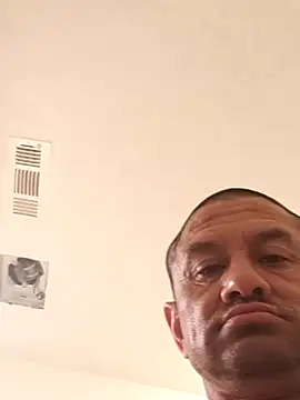 Snapshot of EyeDontMatter chatting on June 2026 10:51:01 PM EyeDontMatter online show from June 2026 10:51:01 PM