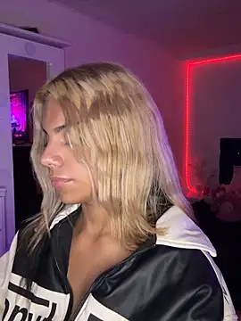 andyy x online show from February 2026 06:26:01 AM