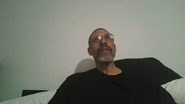 Snapshot of swimmer2496 chatting on March 2026 02:34:02 AM swimmer2496 online show from March 2026 02:34:02 AM