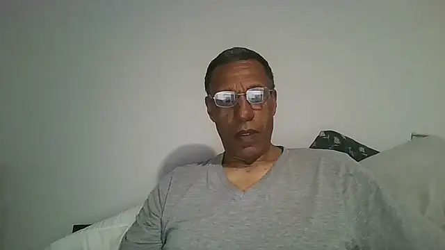 Snapshot of swimmer2496 chatting on April 2026 02:40:02 AM swimmer2496 online show from April 2026 02:40:02 AM