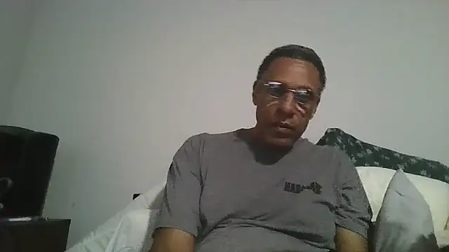 Snapshot of swimmer2496 chatting on April 2026 01:52:01 AM swimmer2496 online show from April 2026 01:52:01 AM