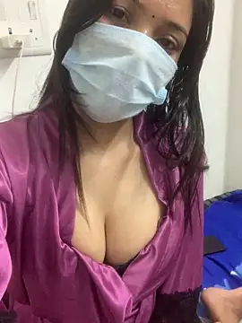 hotpooja1 online show from February 2026 10:15:01 PM