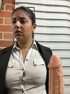 Snapshot of A-uroora chatting on March 2026 08:42:02 AM A-uroora online show from March 2026 08:42:02 AM