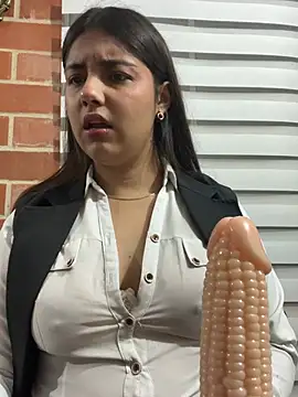 Snapshot of A-uroora chatting on March 2026 10:42:01 AM A-uroora online show from March 2026 10:42:01 AM