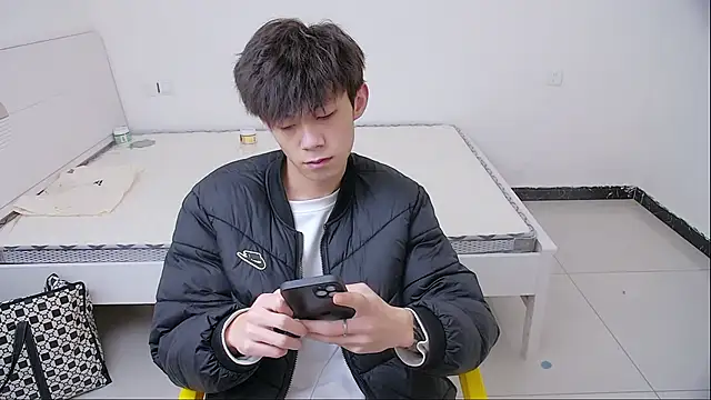 Snapshot of paofu-001 chatting on April 2026 02:31:01 AM paofu-001 online show from April 2026 02:31:01 AM