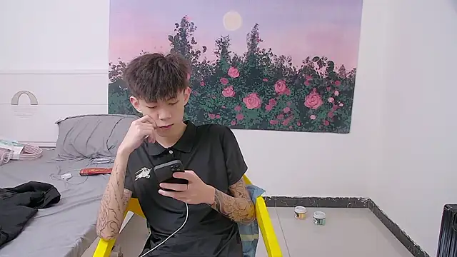 Snapshot of paofu-001 chatting on April 2026 06:19:01 AM paofu-001 online show from April 2026 06:19:01 AM