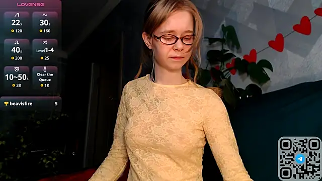 Snapshot of Austeja_Ona chatting on April 2026 06:20:01 PM Austeja Ona online show from April 2026 06:20:01 PM