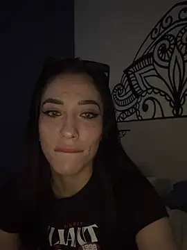 Snapshot of MamiSoft420 chatting on March 2026 12:42:02 PM MamiSoft420 online show from March 2026 12:42:02 PM