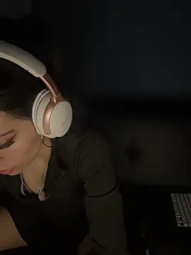 Snapshot of MamiSoft420 chatting on March 2026 01:39:01 PM MamiSoft420 online show from March 2026 01:39:01 PM