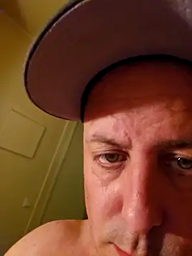 Snapshot of Martin_dick78 chatting on May 2026 09:42:02 PM Martin dick78 online show from May 2026 09:42:02 PM