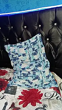 juanmaur22 online show from February 2026 09:46:01 PM