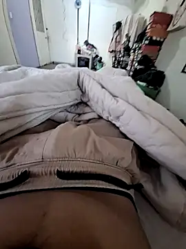 Charlyx-20 online show from April 2026 01:49:01 PM