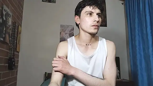Snapshot of PaulDamico chatting on June 2026 05:43:01 AM PaulDamico online show from June 2026 05:43:01 AM