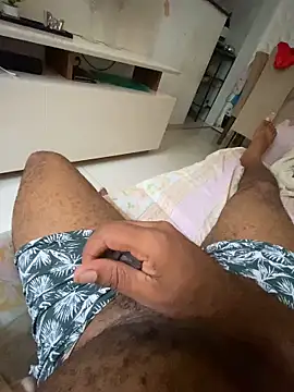 Snapshot of hudson19cm chatting on February 2026 03:27:02 PM hudson19cm online show from February 2026 03:27:02 PM