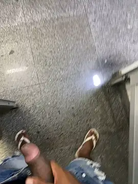 Snapshot of hudson19cm chatting on February 2026 02:02:02 AM hudson19cm online show from February 2026 02:02:02 AM