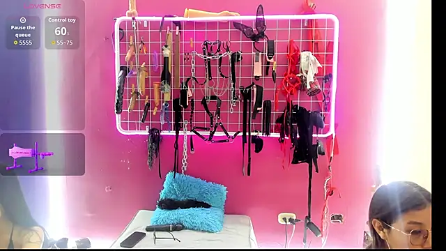 Snapshot of Slave_Melany_bdsm chatting on March 2026 12:33:01 PM Slave Melany bdsm online show from March 2026 12:33:01 PM