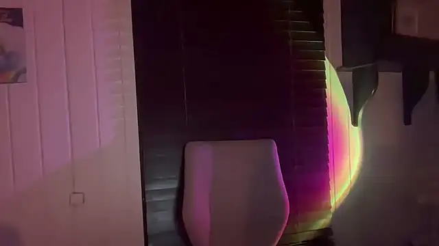 Snapshot of xopeachybaby chatting on April 2026 09:45:01 AM xopeachybaby online show from April 2026 09:45:01 AM