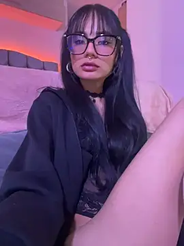 Snapshot of _Lucycherry chatting on February 2026 04:43:02 AM Lucycherry online show from February 2026 04:43:02 AM