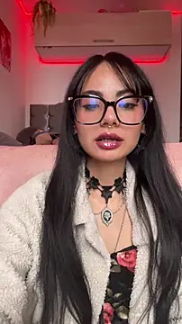 Snapshot of _Lucycherry chatting on June 2026 10:12:02 PM Lucycherry online show from June 2026 10:12:02 PM