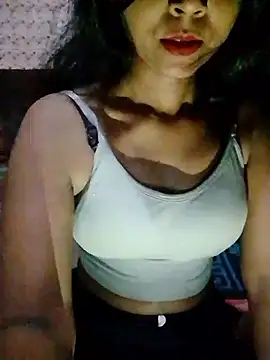 Snapshot of Ayesha_Khan1 chatting on April 2026 11:35:02 PM Ayesha Khan1 online show from April 2026 11:35:02 PM