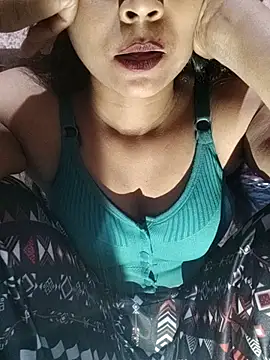 Snapshot of Ayesha_Khan1 chatting on April 2026 12:17:01 AM Ayesha Khan1 online show from April 2026 12:17:01 AM