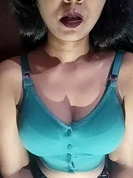 Snapshot of Ayesha_Khan1 chatting on April 2026 11:20:01 AM Ayesha Khan1 online show from April 2026 11:20:01 AM