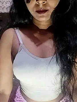 Snapshot of Ayesha_Khan1 chatting on April 2026 12:40:01 PM Ayesha Khan1 online show from April 2026 12:40:01 PM