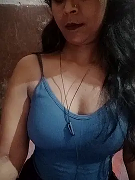 Snapshot of Ayesha_Khan1 chatting on May 2026 03:15:02 AM Ayesha Khan1 online show from May 2026 03:15:02 AM