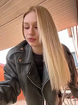 Snapshot of DayaFoxy chatting on March 2026 05:40:02 AM DayaFoxy online show from March 2026 05:40:02 AM