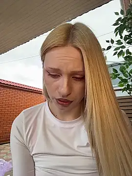 Snapshot of DayaFoxy chatting on April 2026 01:08:02 PM DayaFoxy online show from April 2026 01:08:02 PM