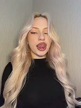 Snapshot of DayaFoxy chatting on April 2026 01:46:02 PM DayaFoxy online show from April 2026 01:46:02 PM