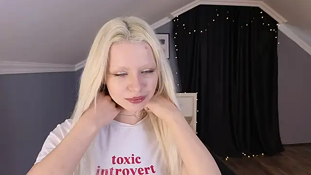 Naomi Demio online show from February 2026 09:10:02 AM