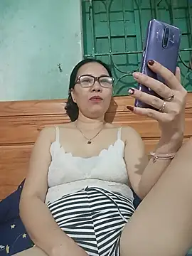Snapshot of Nuna_689 chatting on June 2026 01:59:02 PM Nuna 689 online show from June 2026 01:59:02 PM