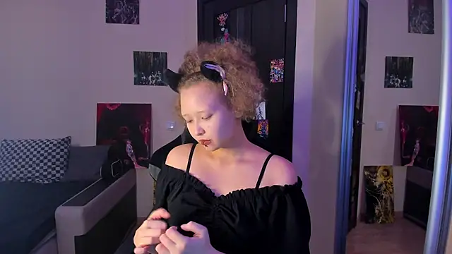 Snapshot of Senya_Sol chatting on March 2026 10:27:01 PM Senya Sol online show from March 2026 10:27:01 PM