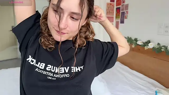 Snapshot of cutiemari chatting on April 2026 04:50:02 AM cutiemari online show from April 2026 04:50:02 AM