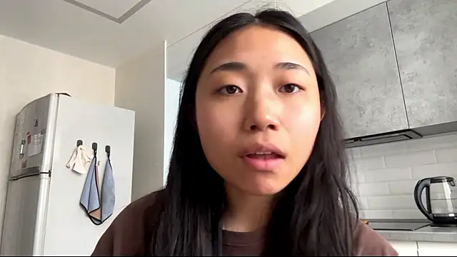 SweetMiaXO online show from March 2026 03:45:01 AM