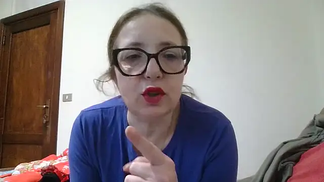 Snapshot of Miasexmilf chatting on February 2026 07:18:02 AM Miasexmilf online show from February 2026 07:18:02 AM