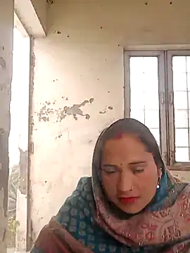 Cute-karisma1234 online show from February 2026 02:10:01 AM