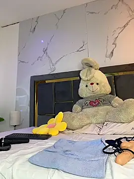 Snapshot of Doll_Luna_ chatting on March 2026 10:20:01 AM Doll Luna online show from March 2026 10:20:01 AM