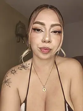 Snapshot of BellaDonna_16 chatting on April 2026 02:15:02 AM BellaDonna 16 online show from April 2026 02:15:02 AM