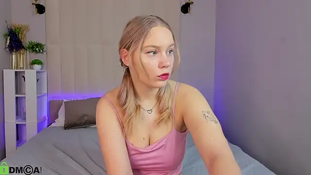 Snapshot of Vanessa_Harr1s chatting on April 2026 12:38:01 AM Vanessa Harr1s online show from April 2026 12:38:01 AM