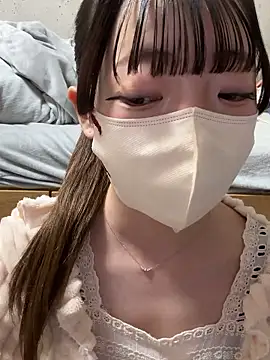 Snapshot of Hazuki_45 chatting on March 2026 04:28:02 AM Hazuki 45 online show from March 2026 04:28:02 AM