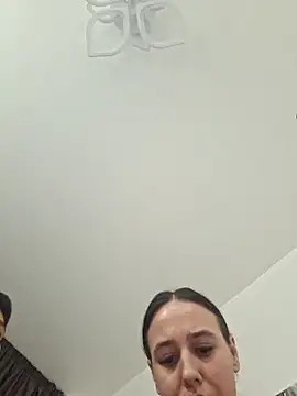 Snapshot of MavisReeve chatting on February 2026 06:34:02 PM MavisReeve online show from February 2026 06:34:02 PM