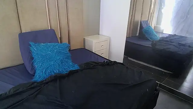 liliana pink online show from February 2026 11:57:02 PM