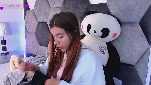 DulceJones online show from February 2026 08:28:01 PM