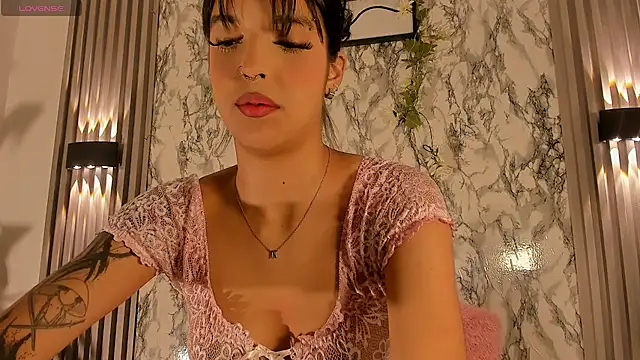 Snapshot of ChloeeMasonn chatting on July 2026 01:03:01 PM ChloeeMasonn online show from July 2026 01:03:01 PM