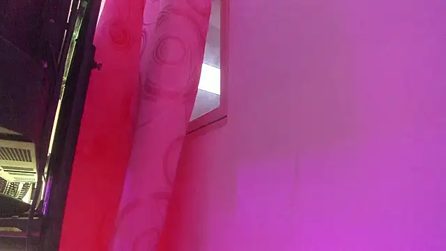 Snapshot of Melanie__Evans chatting on March 2026 11:04:01 AM Melanie Evans online show from March 2026 11:04:01 AM