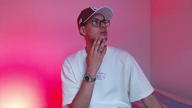 Snapshot of Vlad__night chatting on February 2026 01:03:02 PM Vlad night online show from February 2026 01:03:02 PM